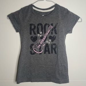 This is a second hand Joe Fresh t-shirt from his line glam girl in 2014